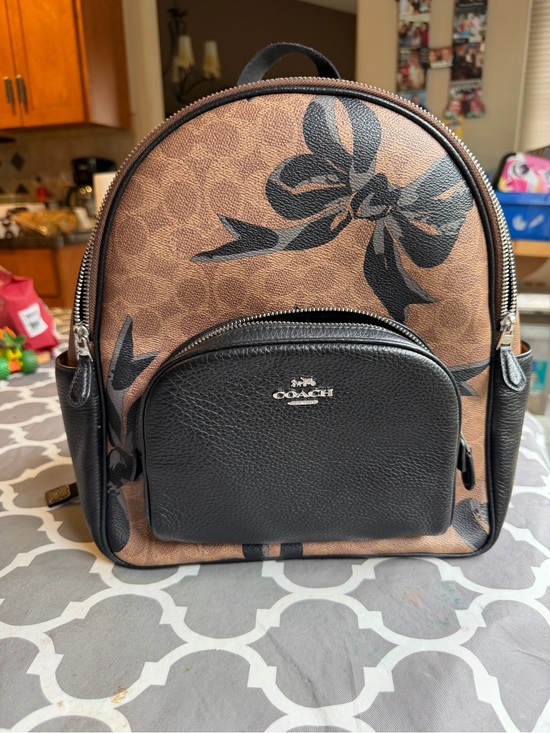 jansport backpack three pockets Big Student The big news with Model:iPhone 13 Pro Max Nike Kids' Backpack (20L) Collection_Large Packs